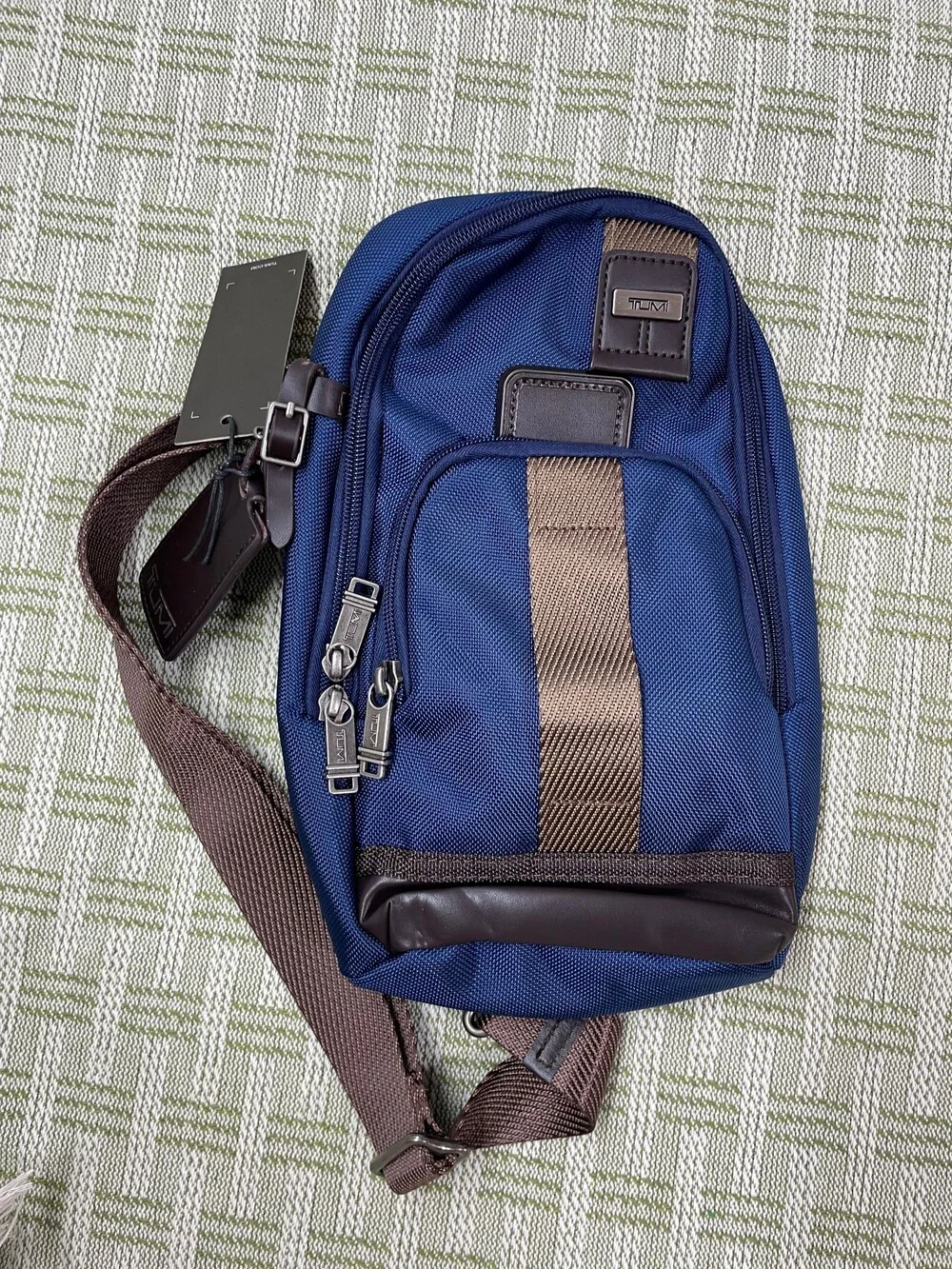 Tumi Alpha Bravo Compact Shoulder Bag - Navy